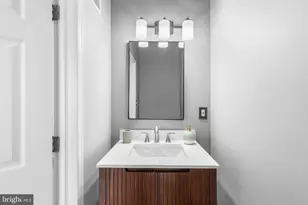 523 Fairmount Ave, Philadelphia, PA 19123 - Photo 9