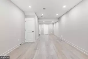 2340 Alter St, Philadelphia, PA 19146 - Photo 37