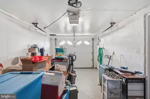 1119 Kent Ln, Philadelphia, PA 19115 - Photo 33