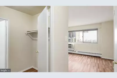 2101-17 Chestnut Street #1205, Philadelphia, PA 19103 - Photo 5