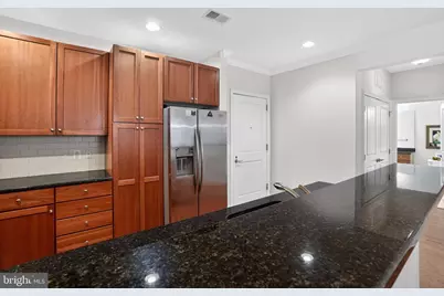 700 Commodore Court #2705, Philadelphia, PA 19146 - Photo 5