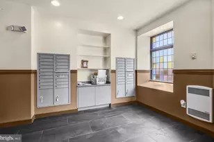 2321 Fitzwater St, Philadelphia, PA 19146 - Photo 15