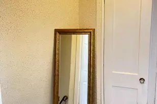 1061 Edgemore Rd, Philadelphia, PA 19151 - Photo 13