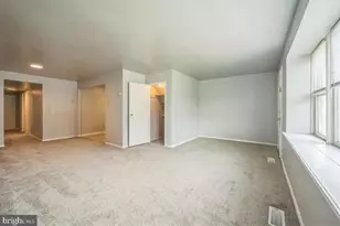 2619 Tremont St, Philadelphia, PA 19152 - Photo 3