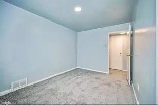 2619 Tremont St, Philadelphia, PA 19152 - Photo 5