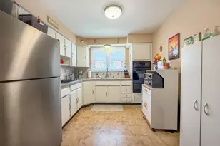 8585 Benton Ave, Philadelphia, PA 19152 - Photo 13