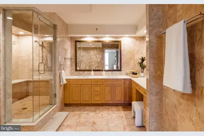 2018-32 Walnut Street #16GH, Philadelphia, PA 19103 - Photo 37