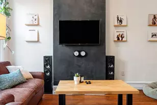 880 N Bucknell St, Philadelphia, PA 19130 - Photo 7