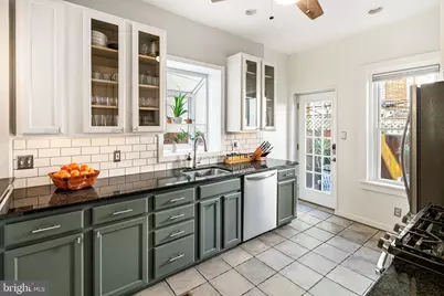 880 N Bucknell Street, Philadelphia, PA 19130 - Photo 15