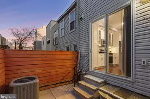 2329 Gerritt St, Philadelphia, PA 19146 - Photo 35