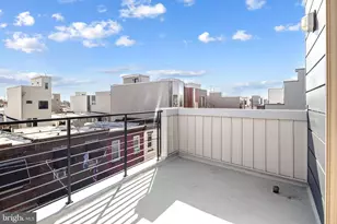 2329 Gerritt St, Philadelphia, PA 19146 - Photo 25