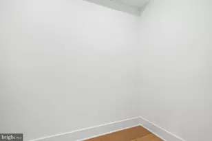 1102 Cypress St, Philadelphia, PA 19107 - Photo 21