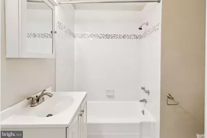 135 S 19th Street #1205, Philadelphia, PA 19103 - Photo 9