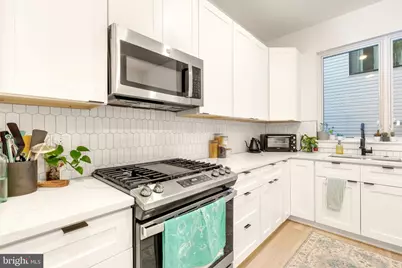 2212 N Front Street #5, Philadelphia, PA 19133 - Photo 9