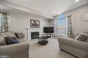 305 Sage Ln, Philadelphia, PA 19128 - Photo 3