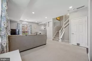 305 Sage Ln, Philadelphia, PA 19128 - Photo 7