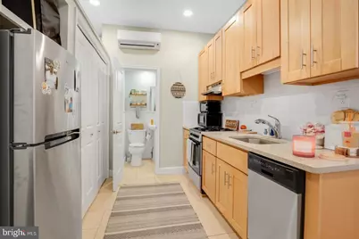 626 S 19th Street #1F, Philadelphia, PA 19146 - Photo 5