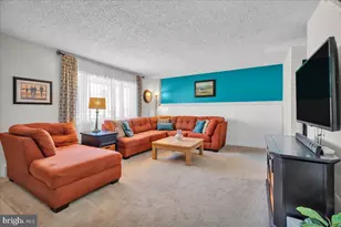 3588 Brookview Rd, Philadelphia, PA 19154 - Photo 9