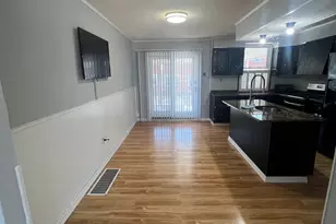 6637 Montague St, Philadelphia, PA 19135 - Photo 3