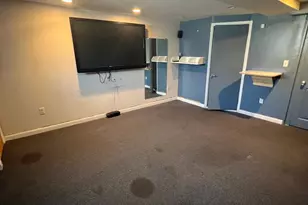 6637 Montague St, Philadelphia, PA 19135 - Photo 9