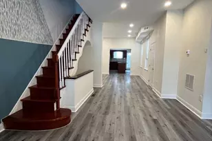 2430 Carpenter St, Philadelphia, PA 19146 - Photo 5