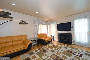 806 St Christopher Ln, Philadelphia, PA 19116 - Photo 25