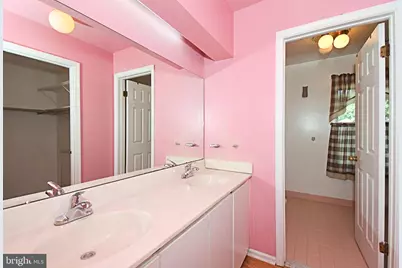 806 Saint Christopher Lane, Philadelphia, PA 19116 - Photo 37