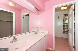 806 St Christopher Ln, Philadelphia, PA 19116 - Photo 37