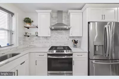 2006 Saint Albans Street, Philadelphia, PA 19146 - Photo 11