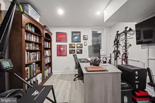 2006 St Albans St, Philadelphia, PA 19146 - Photo 19