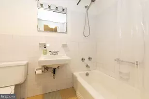 224 W Rittenhouse Square, Philadelphia, PA 19103 - Photo 11