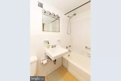 224 W Rittenhouse Square #1704, Philadelphia, PA 19103 - Photo 13