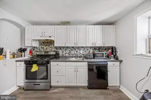 378 Shurs Ln, Philadelphia, PA 19128 - Photo 11