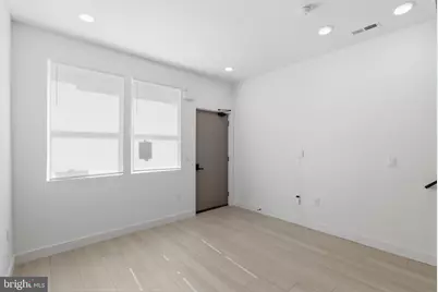 1007 W Orleans Street, Philadelphia, PA 19133 - Photo 3