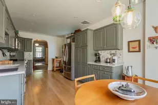 1320 Castle Ave, Philadelphia, PA 19148 - Photo 17