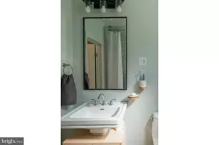 1320 Castle Ave, Philadelphia, PA 19148 - Photo 27