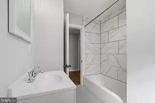 629 Princeton Ave, Philadelphia, PA 19111 - Photo 9