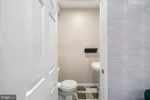 743 S 52nd St, Philadelphia, PA 19143 - Photo 13