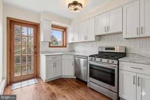 449 Flamingo St, Philadelphia, PA 19128 - Photo 13