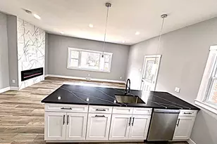 526 Wartman St, Philadelphia, PA 19128 - Photo 5