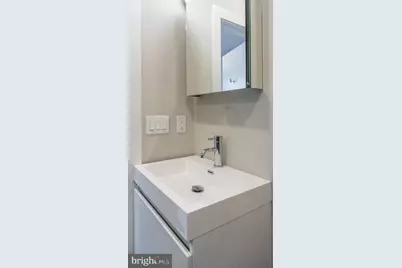 1641 Fitzwater Street #B, Philadelphia, PA 19146 - Photo 19