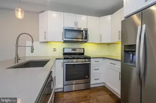 1641 Fitzwater St, Philadelphia, PA 19146 - Photo 5