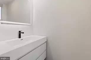 1724 N Edgewood St, Philadelphia, PA 19151 - Photo 9