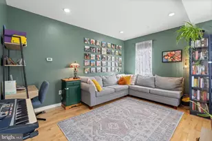 1940 S 6th St, Philadelphia, PA 19148 - Photo 3