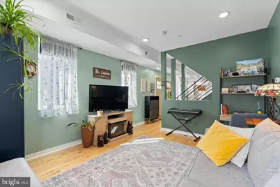 1940 S 6th Street, Philadelphia, PA 19148 - Photo 5
