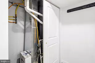 1940 S 6th St, Philadelphia, PA 19148 - Photo 33