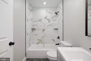 2210 S Hobson St, Philadelphia, PA 19142 - Photo 17