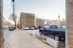 1404 S 2nd St, Philadelphia, PA 19147 - Photo 17