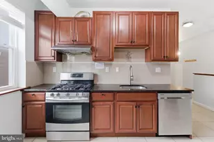 1926 S 7th St, Philadelphia, PA 19148 - Photo 3