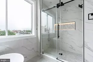 1511 S 15th St, Philadelphia, PA 19146 - Photo 37